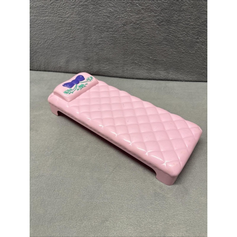 1993 Barbie Dream House Pink Bed Replacement MII Vintage Meritus‎